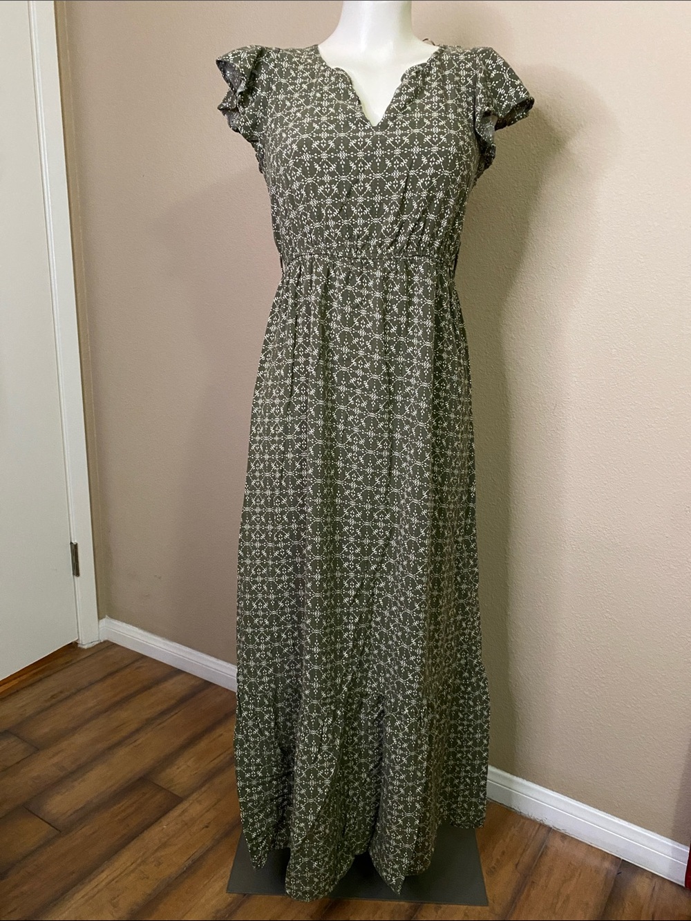 Lucky Brand Olive Green cream Printed boho prairie rayon Maxi Dress M